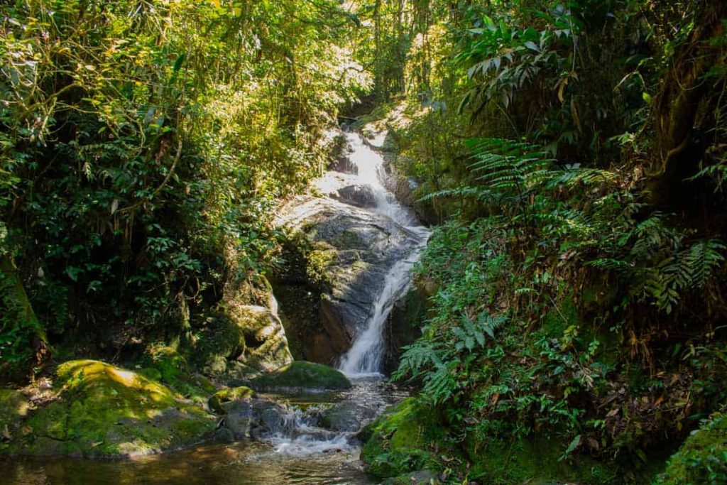 Cachoeira da Toca do Penhasco, Vale do Alcantilado