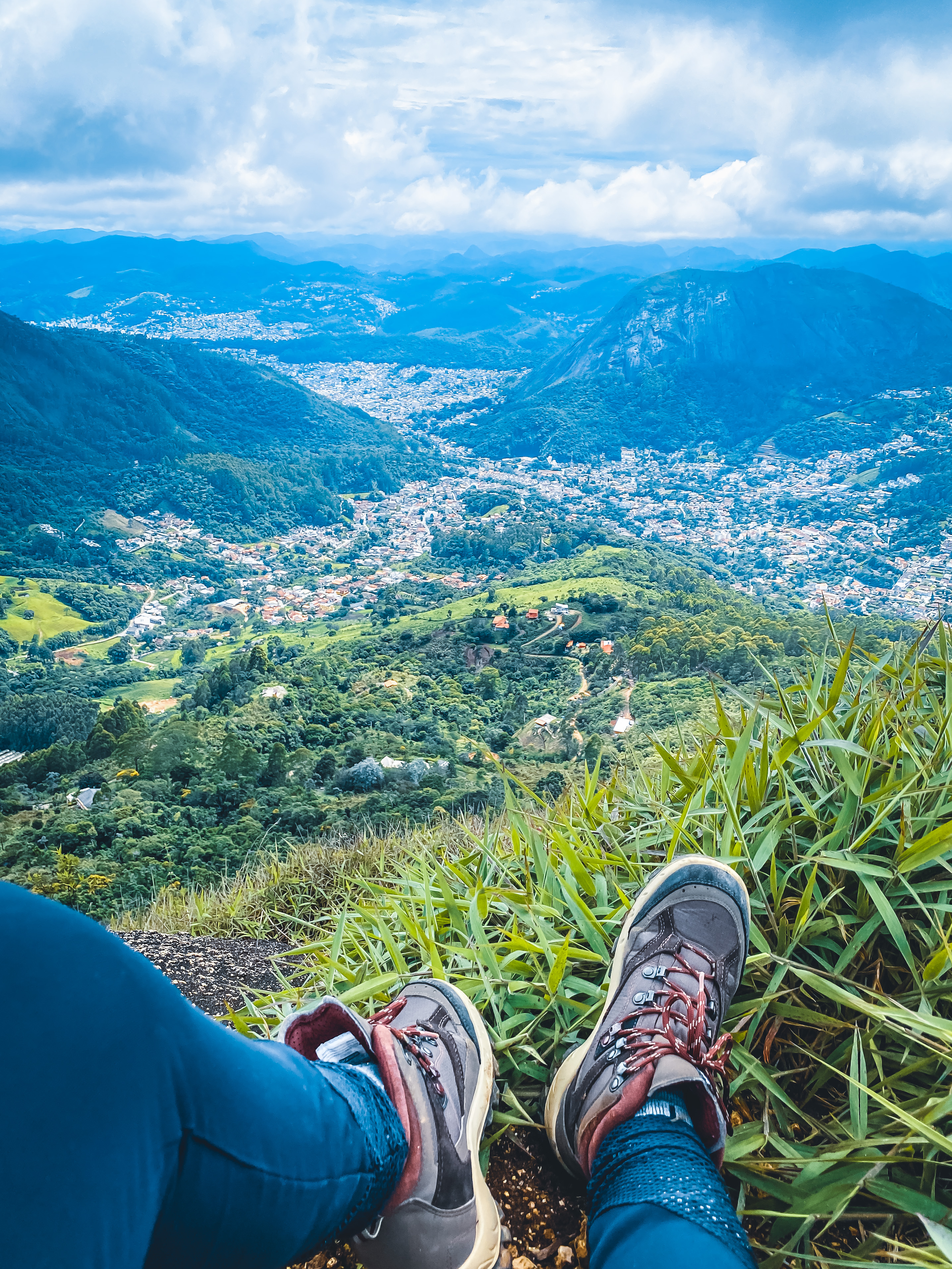 Trilha do Pico do Chapéu da Bruxa em Nova Friburgo