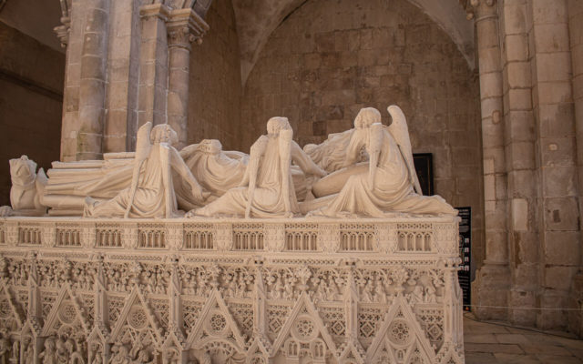 Túmulo de Pedro I e Inês de Castro, reis de Portugal