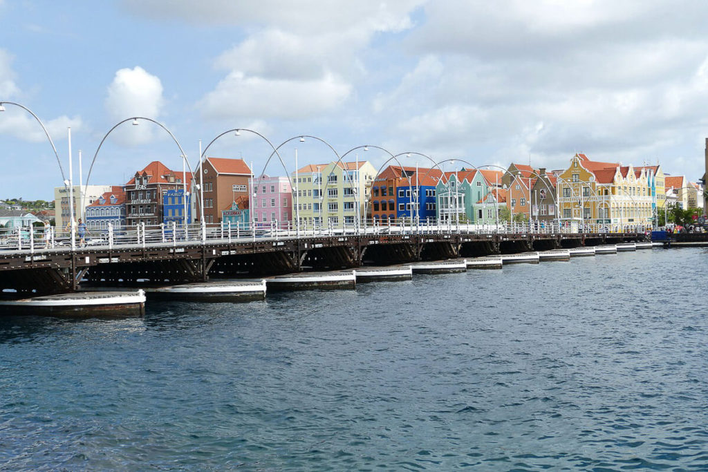 Ponte Queen Emma em Curaçao. O que fazer em Curaçao