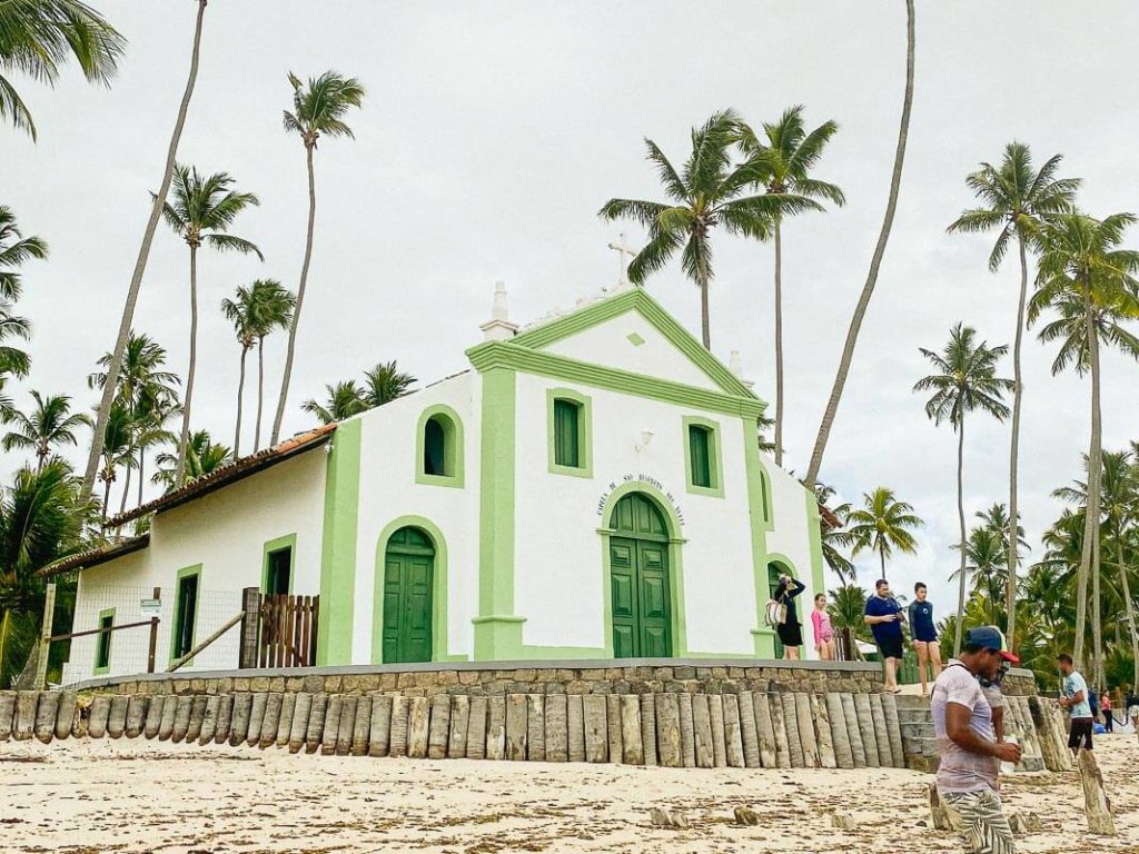 capelinha na praia em Praia dos Carneiros PE