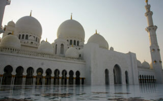 Mesquita de Abu Dhabi: como é a visita