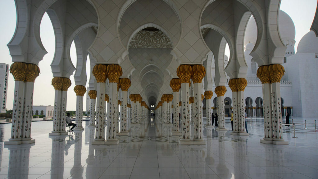 Colunas da mesquita de Abu Dhabi