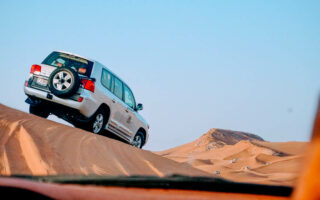 Rally no deserto de Dubai: como é a experiência