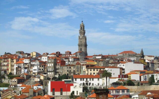 Torre dos clérigos Porto portugal