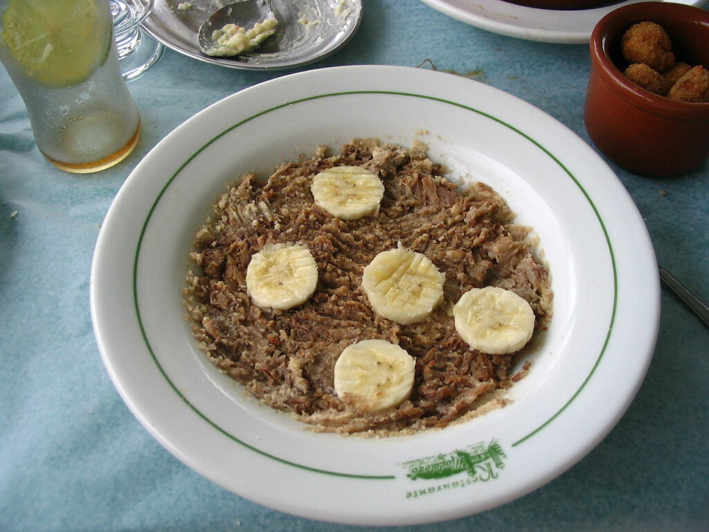 Barreado, prato típico do Paraná