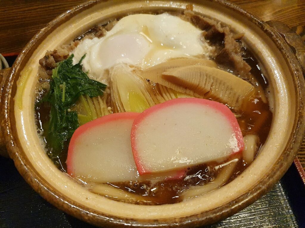 Sukiyaki - prato típico do Paraná