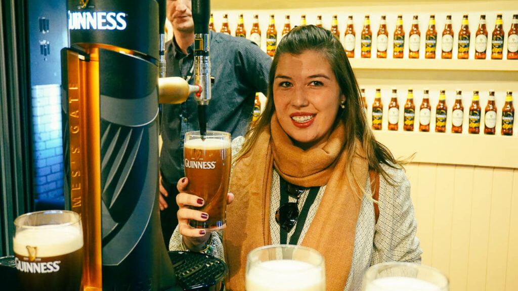 Como servir uma cerveja Guinness