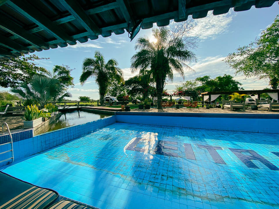 piscina da fazenda Ceita Corê