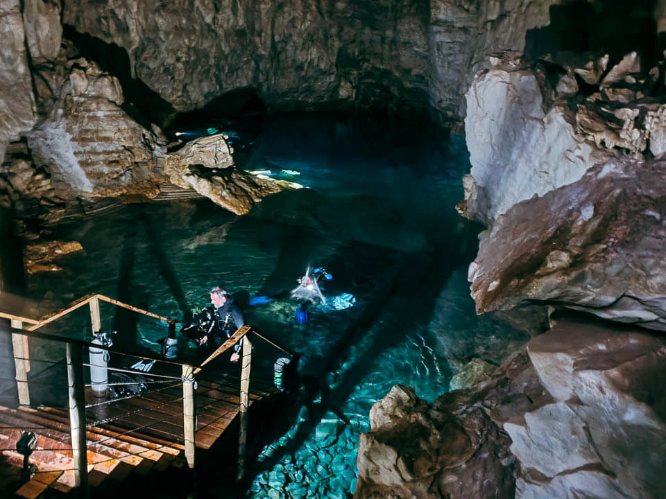 Flutuação na Gruta do Mimoso