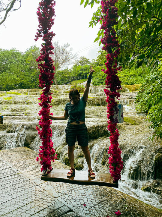 Cachoeira de tufas Calcárias Bonito MS