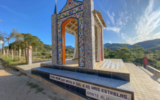 Capelinha de Mosaico III São Bento do Sapucaí