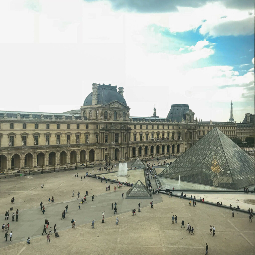Museu do Louvre Paris - Foto: Fui Ser Viajante