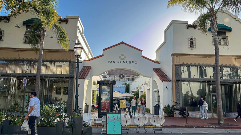 Paseo Nuevo, Santa Barbara