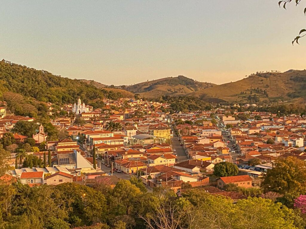 Por do sol em São Bento do Sapucaí