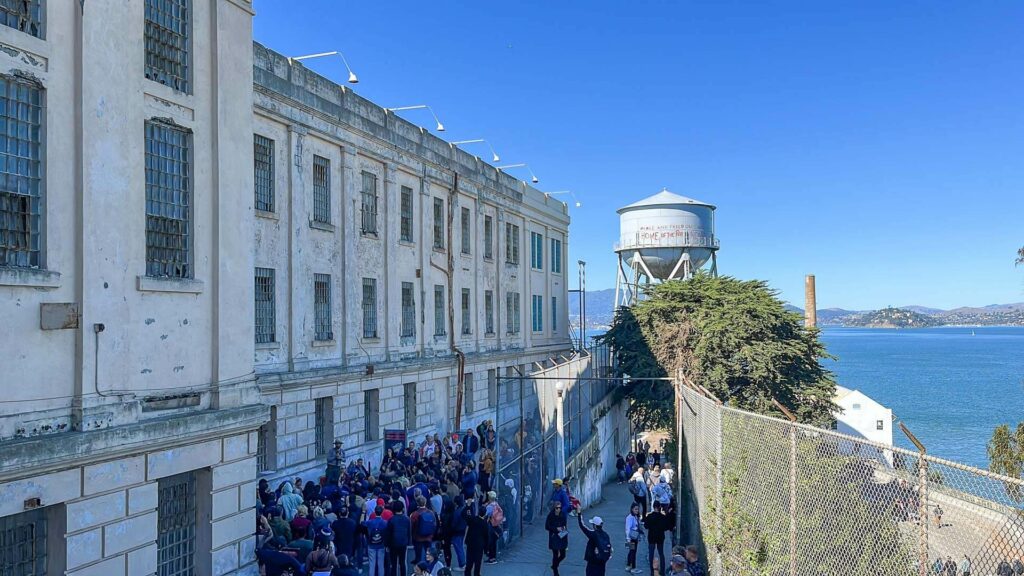 Tour guiado por voluntários em Alcatraz