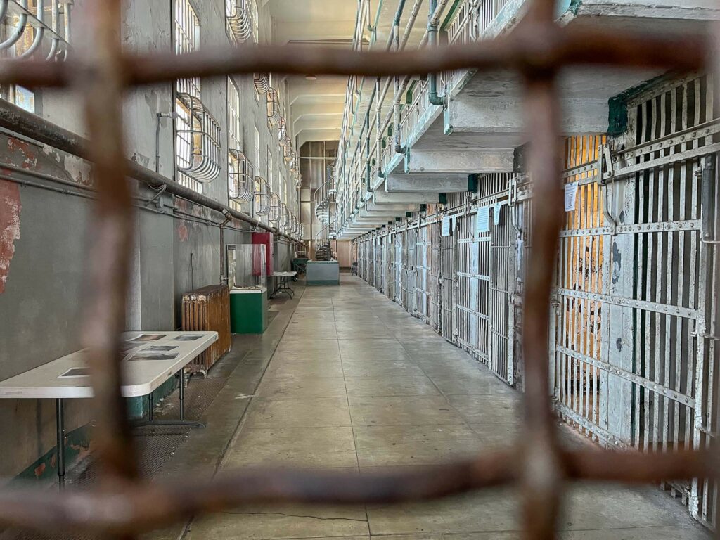 Bloco de celas na prisão de Alcatraz