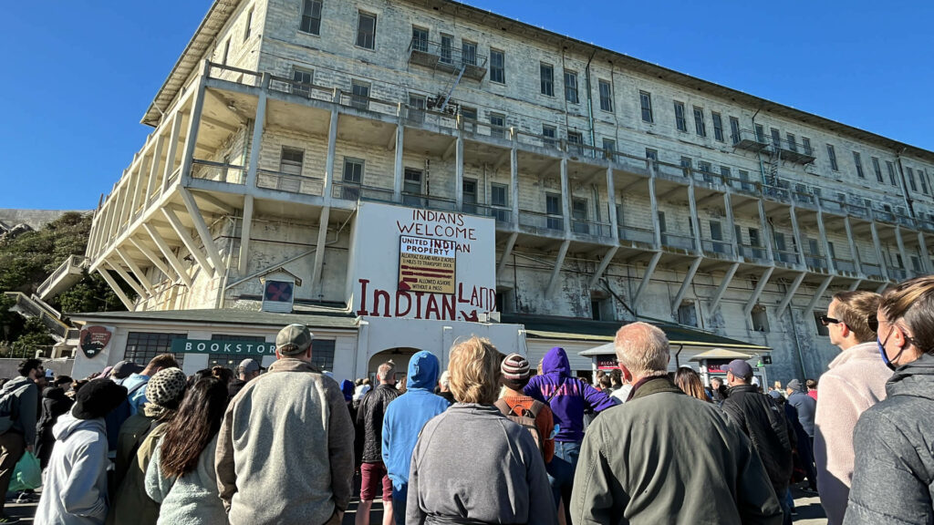 Instrução geral ao desembarcar na ilha de Alcatraz