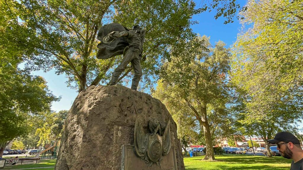 Monumento a bandeira do urso em Sonoma