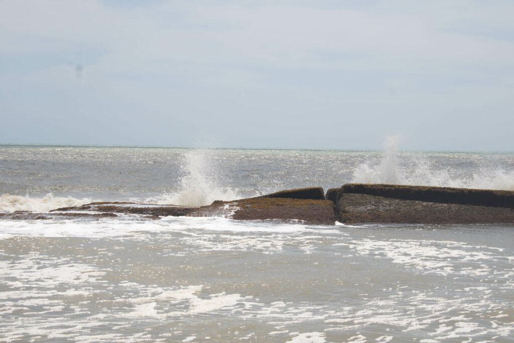 Ondas na Praia de Caraíva