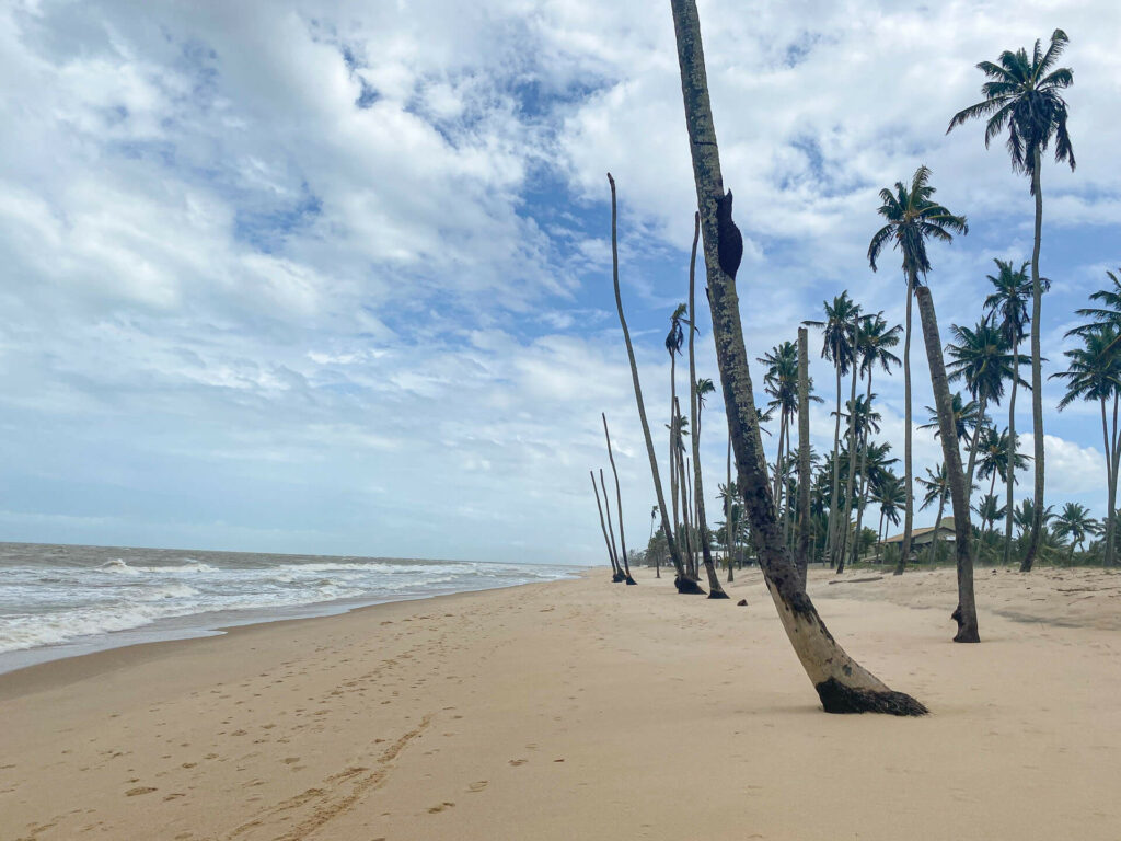 Praia do Coqueiral Prado Bahia