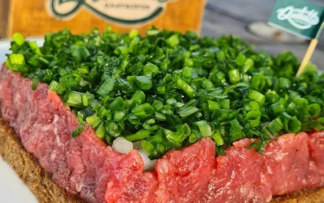 Carne de onça Curitiba - Quitutto gastropub