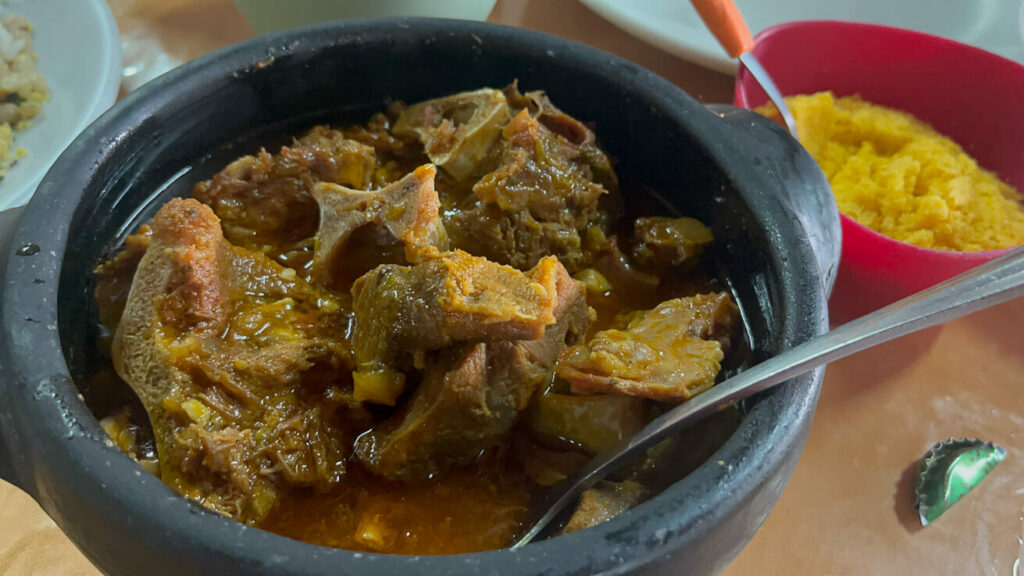 Bode guizado - comida típica de Pernambuco