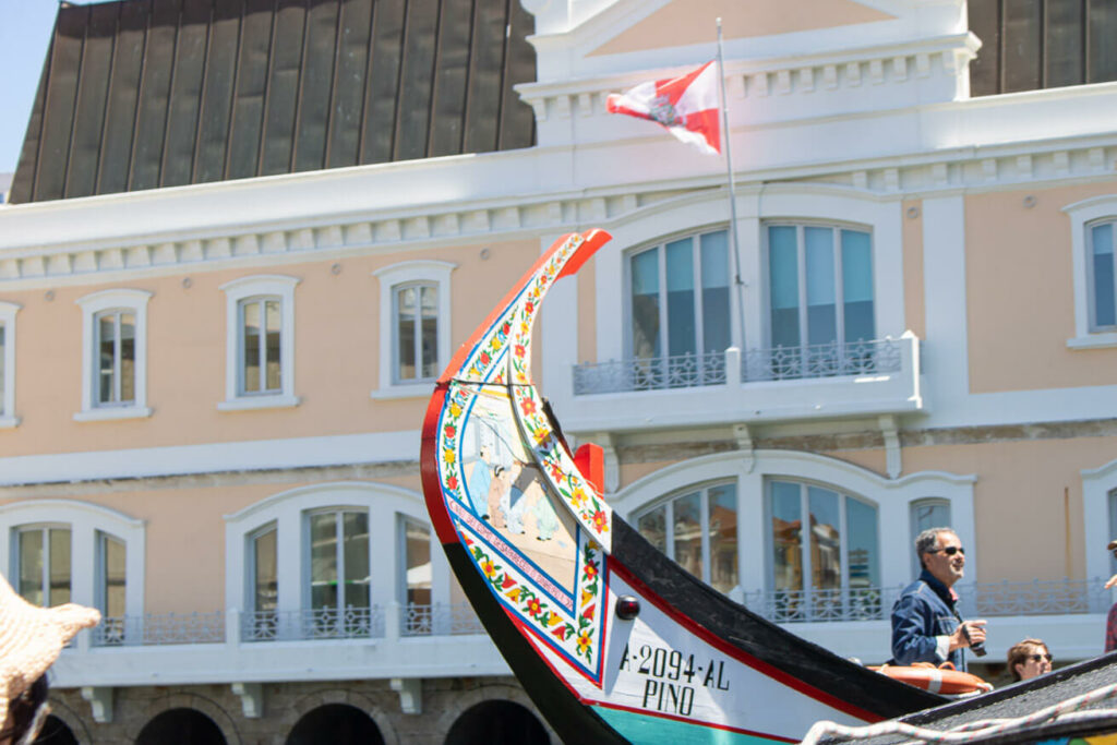 passeio de moliceiro em Aveiro