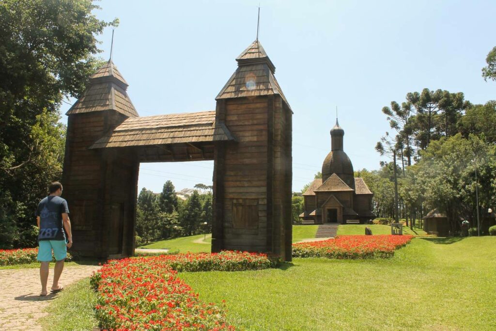 Memorial ucraniano Curitiba