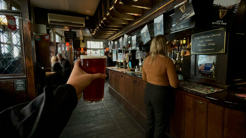 Pub em frente ao Borough Market