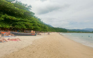 Praia do Meio, Trindade - Paraty