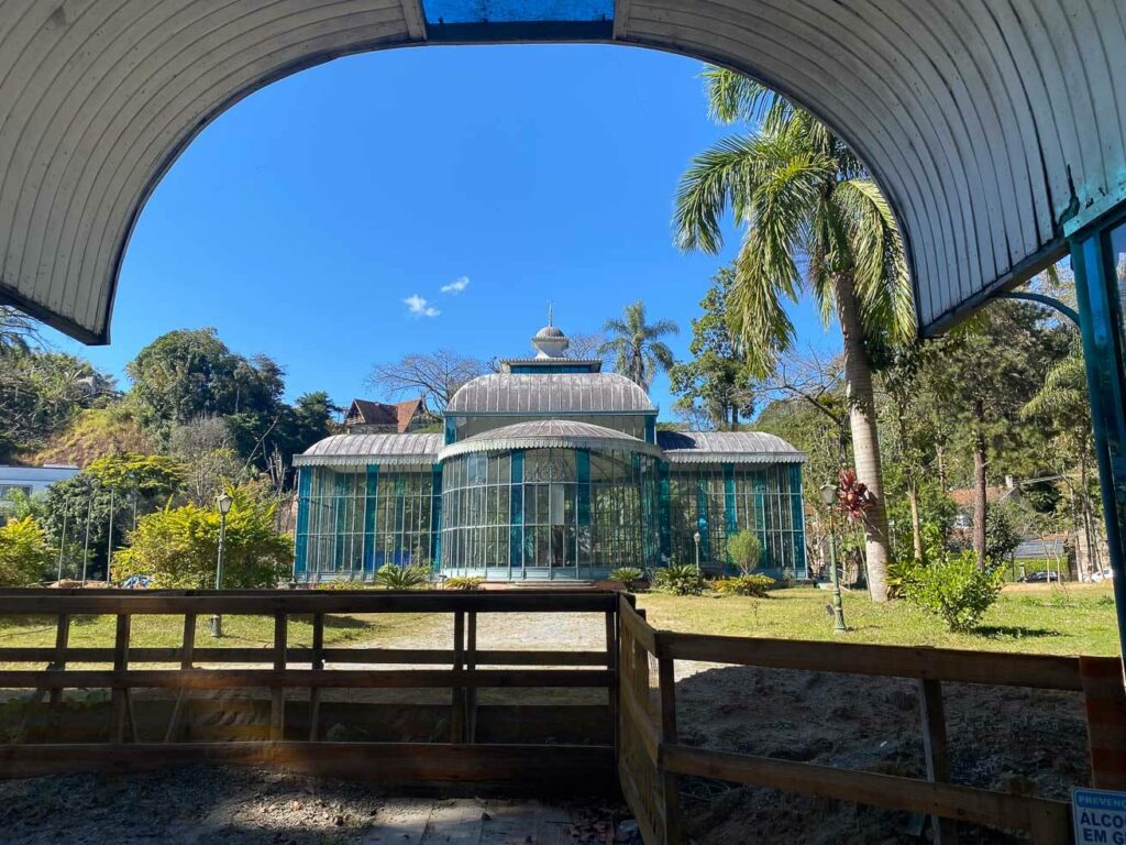 Escavações no jardim do palácio de cristal