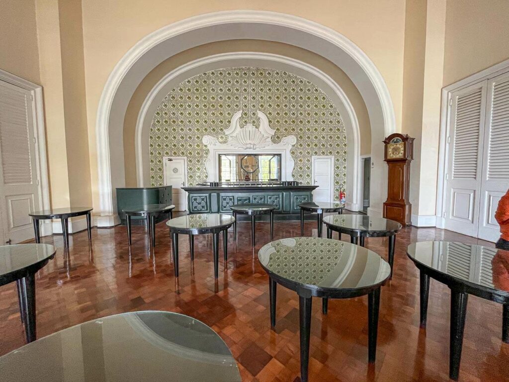 Bar central do Palácio Quitandinha
