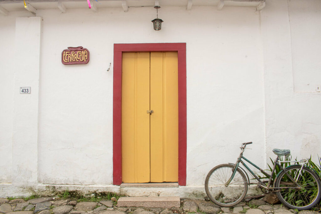 Passeio de bicicleta em Paraty