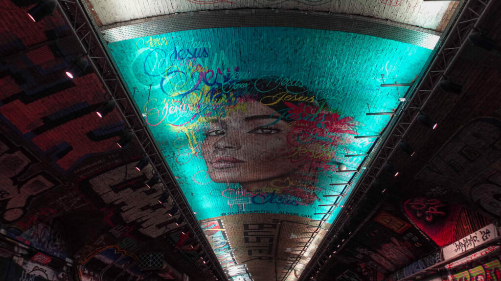 Graffitti Tunnel Londres