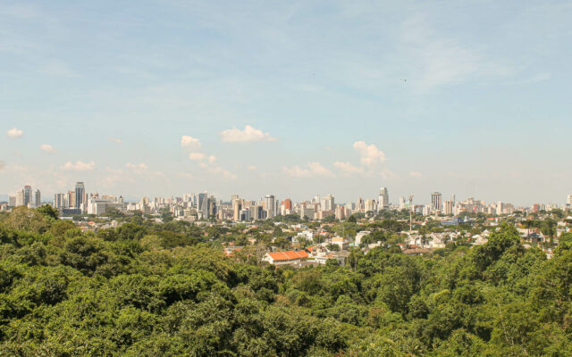 Vista de Curitiba da Torre dos Filósofos