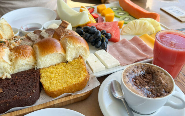 Combo de Café da manhã no Café Marinas