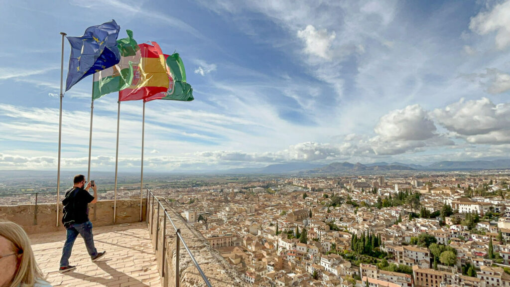 Vista de cima da Torre de la Vela, Alcazaba da Alhambra, Granada
