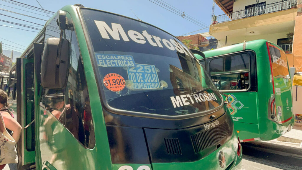 Ônibus para a Comuna 13