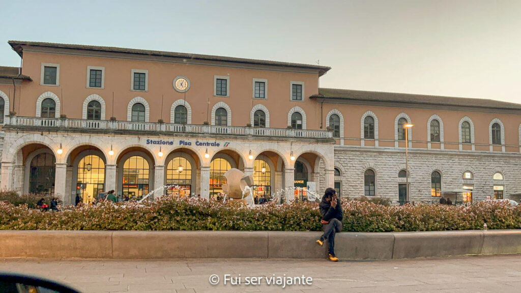 Estação de trem central de Pisa