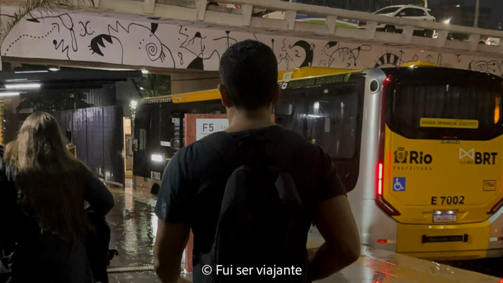 ônibus expresso terminal gentileza x galeão