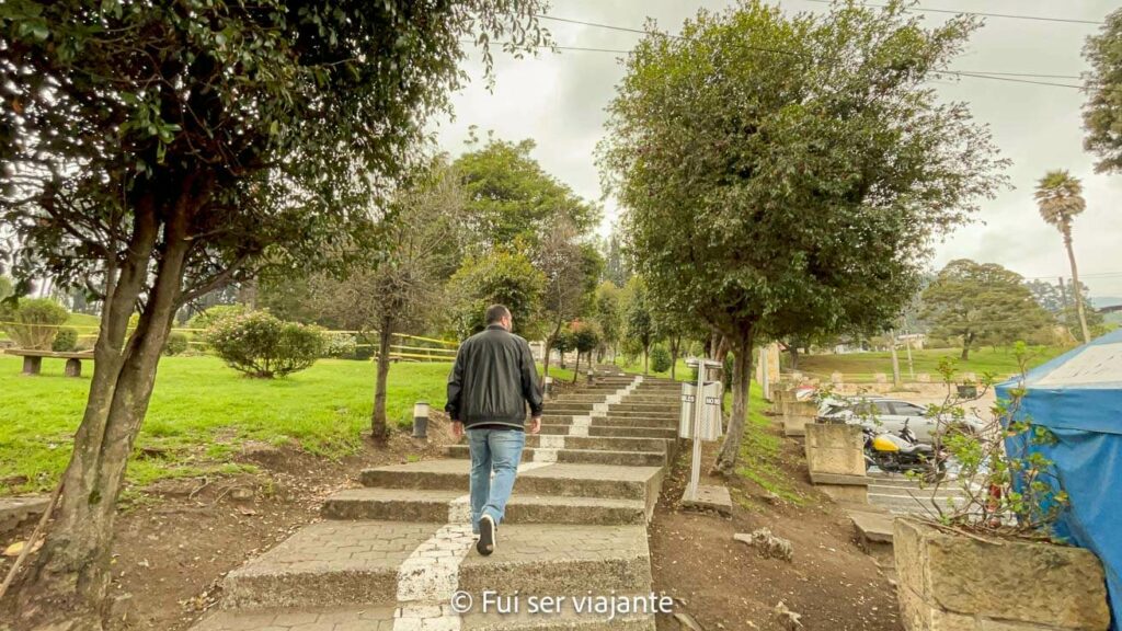 Caminho pelo Parque de Sal em Zipaquirá