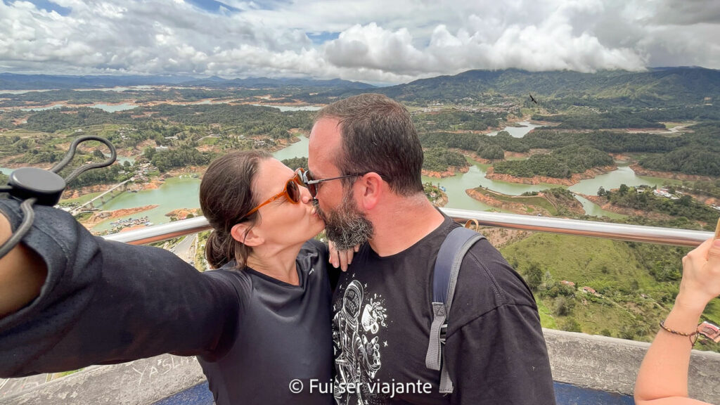 Vista da Piedra El Peñol na Colômbia