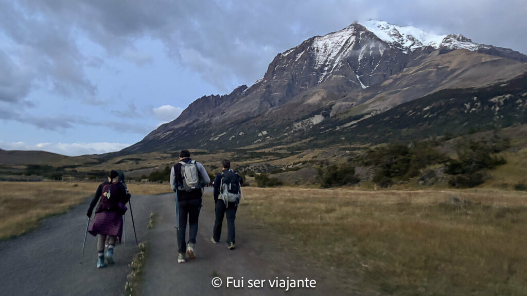 Saindo para o Trekking a partir do hotel Las Torres Patagônia