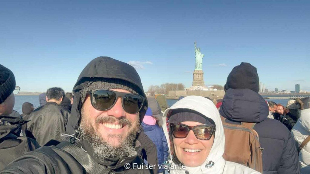 Barco para a Estátua da Liberdade