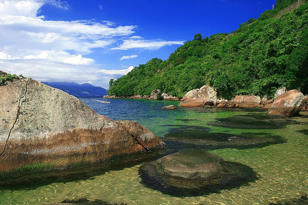 Praia da Feiticeira Ilha Grande