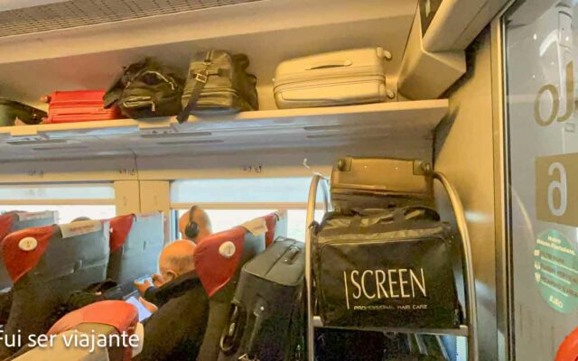 Bagageiro de malas nos trens da Italo