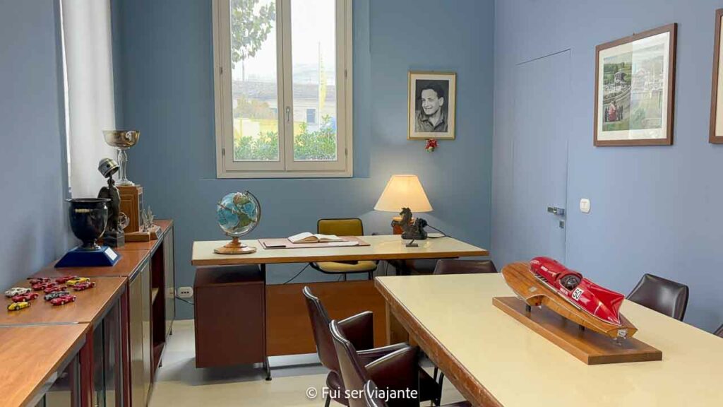 Reprodução do escritório de Enzo Ferrari