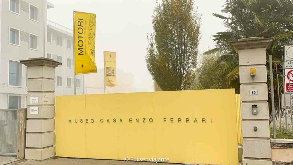 Museu Enzo Ferrari em Modena
