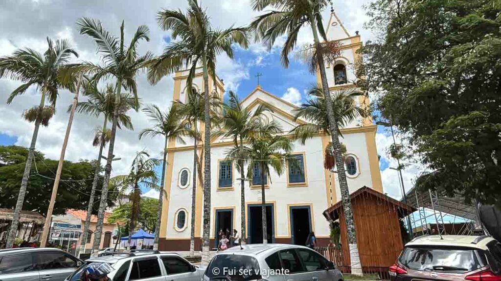 igreja no centro de Cunha